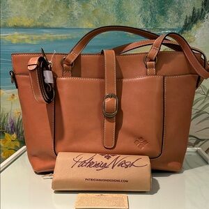 NWT 👜Patricia Nash Alanya Hazelnut Large Leather Tote/Shoulder Bag.